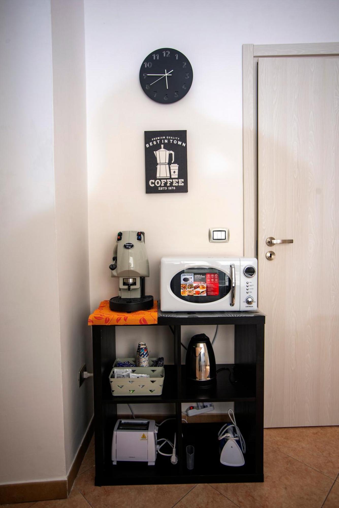 Na City Rooms نابولي المظهر الخارجي الصورة