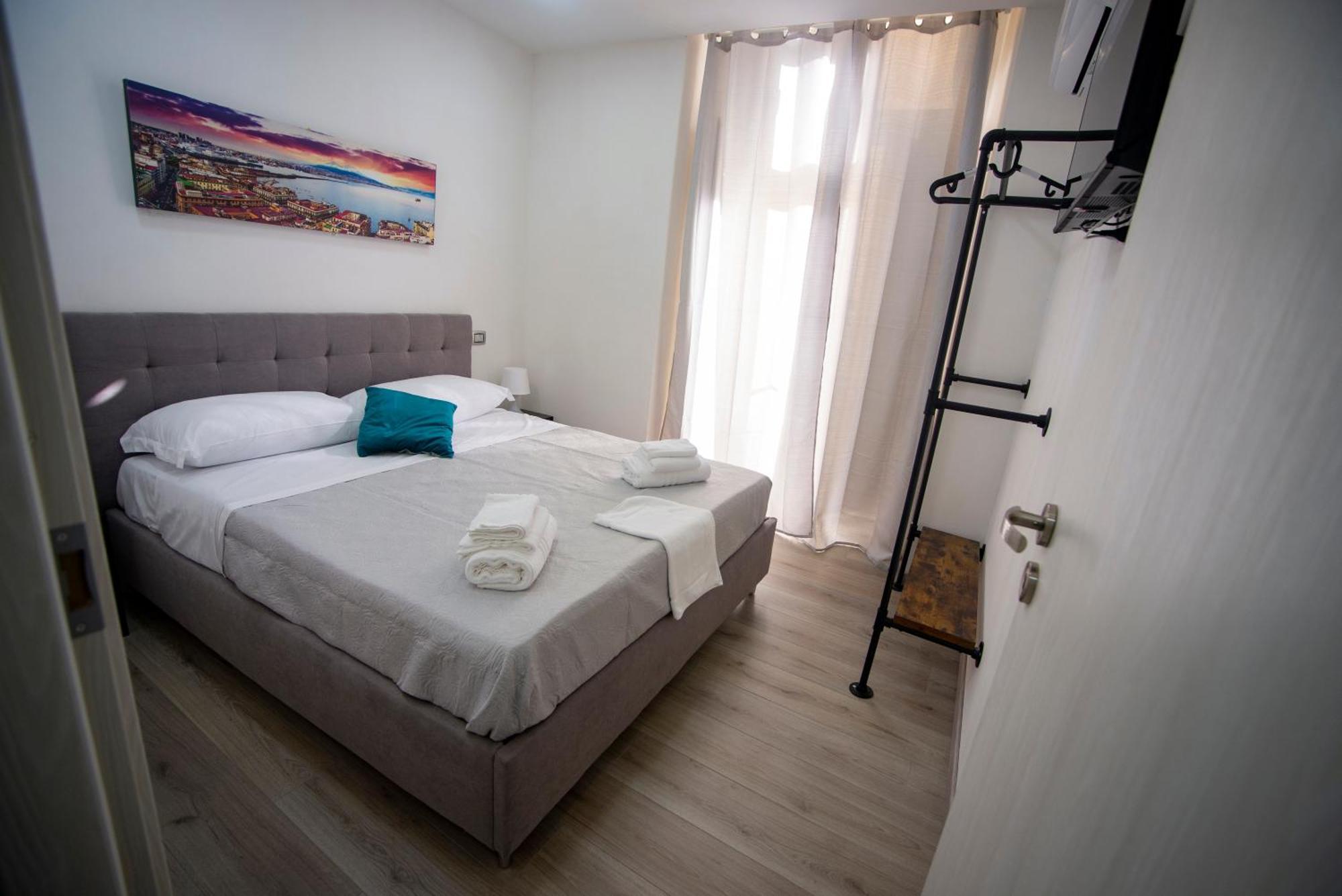 Na City Rooms نابولي المظهر الخارجي الصورة