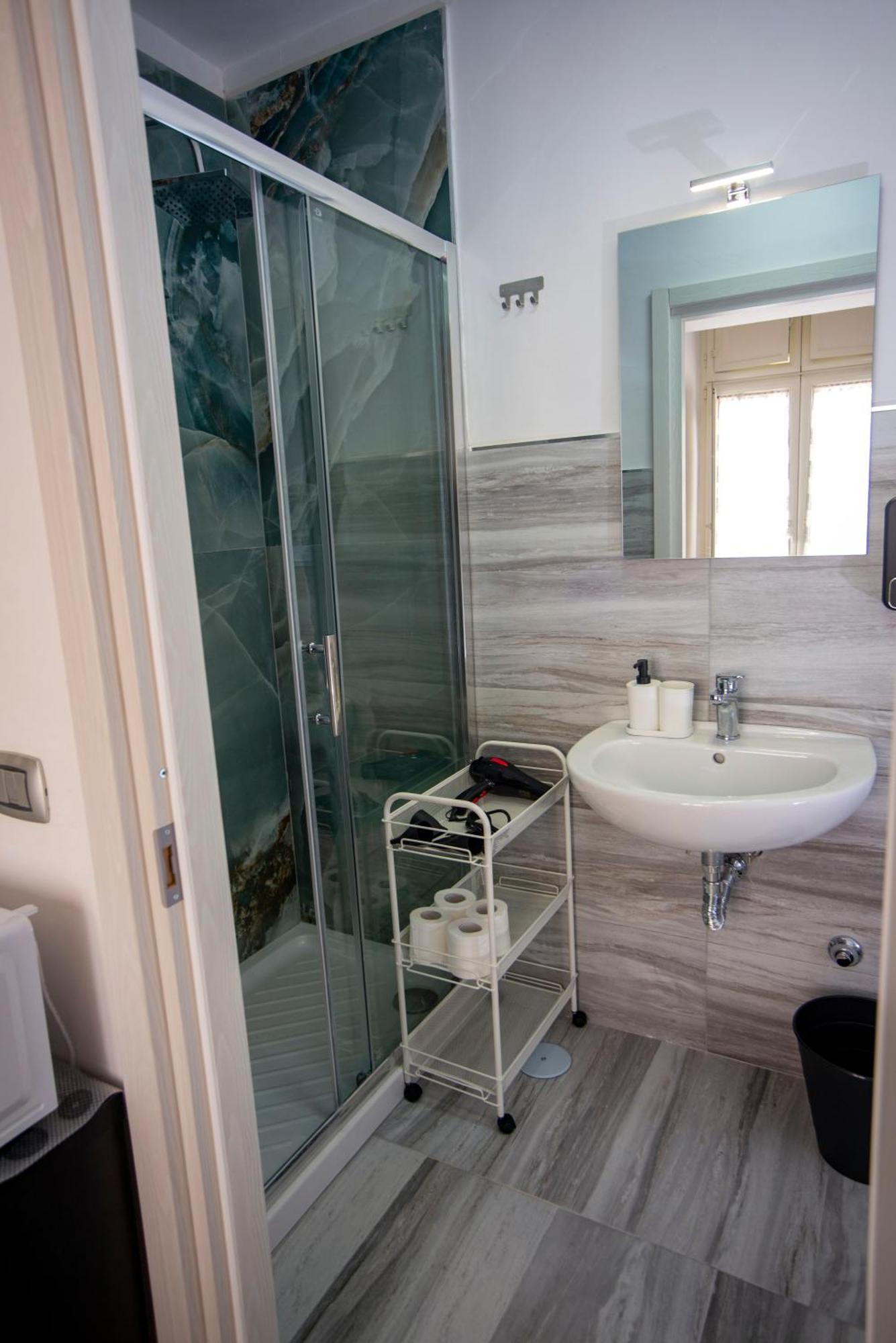 Na City Rooms نابولي المظهر الخارجي الصورة