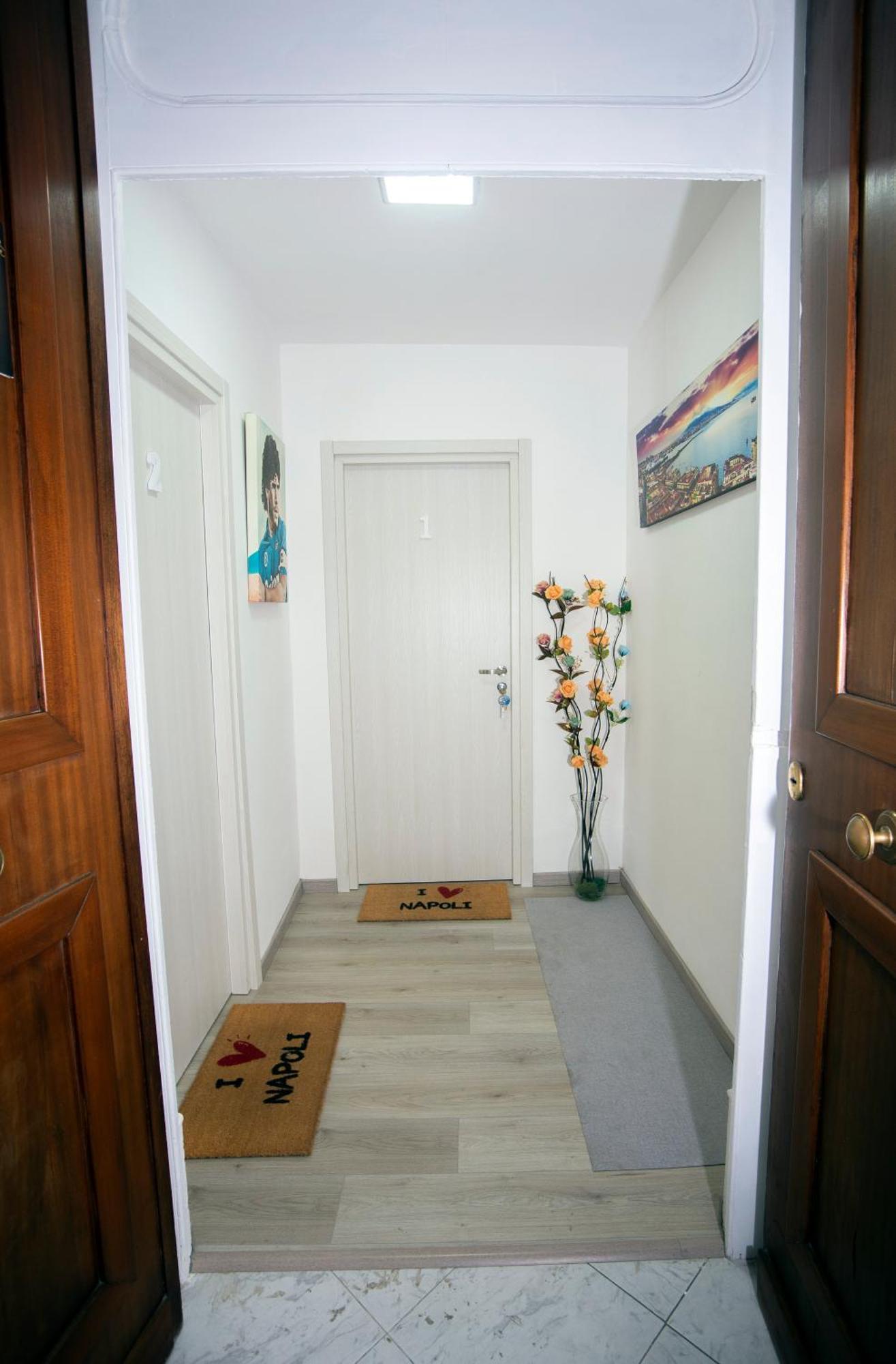 Na City Rooms نابولي المظهر الخارجي الصورة