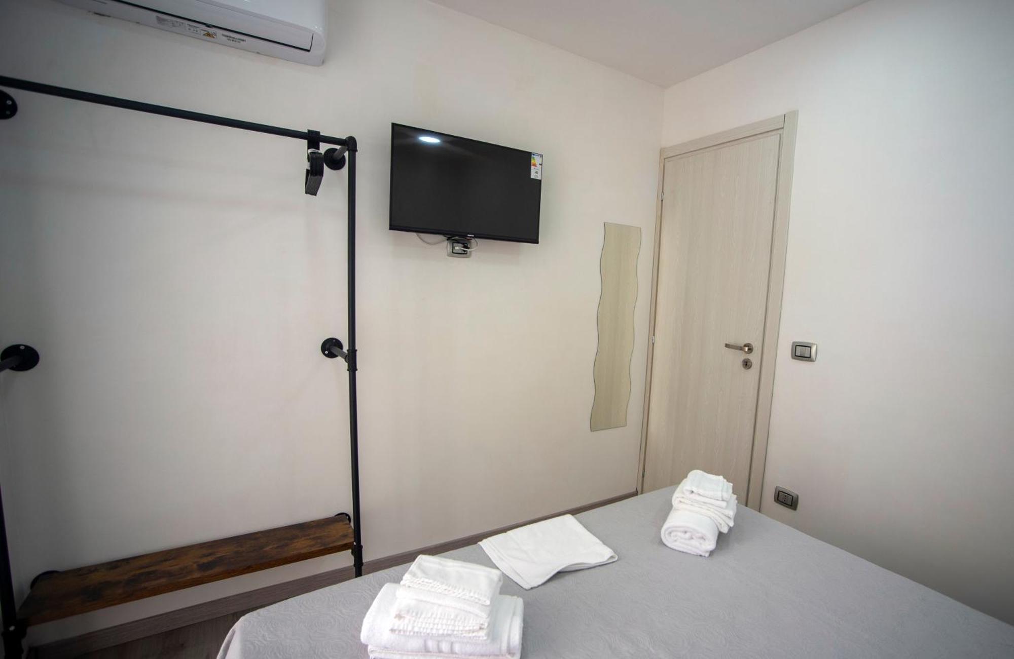 Na City Rooms نابولي المظهر الخارجي الصورة