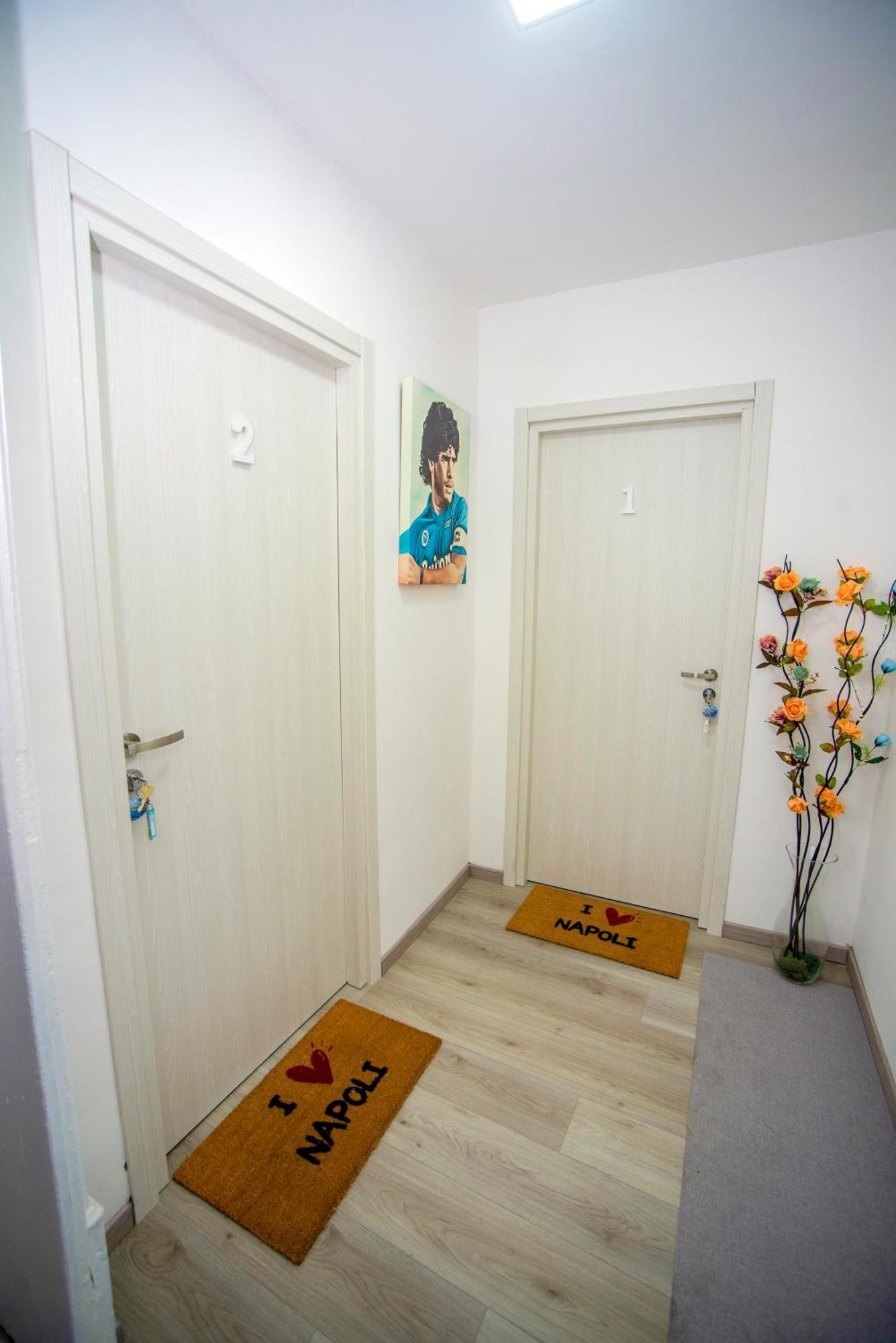 Na City Rooms نابولي المظهر الخارجي الصورة