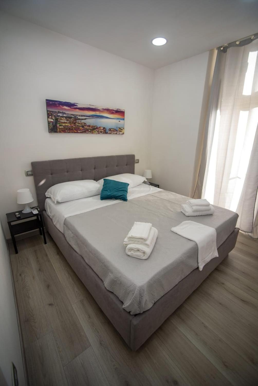 Na City Rooms نابولي المظهر الخارجي الصورة